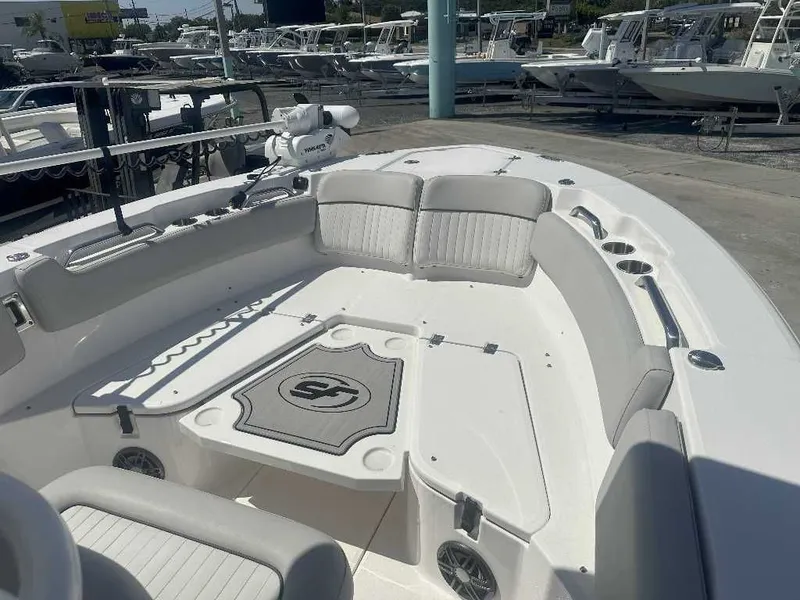 Slide: The Image of Sea Fox 228 Commander 2022 - 3