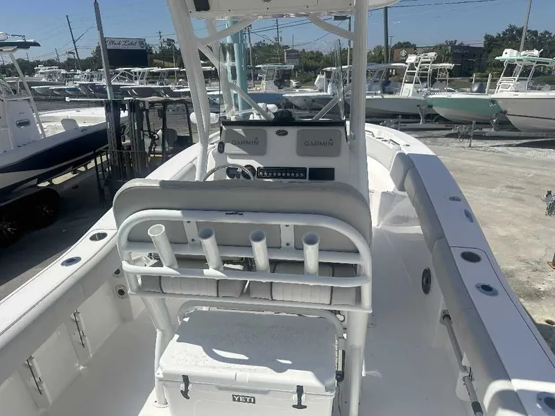 Slide: The Image of Sea Fox 228 Commander 2022 - 7