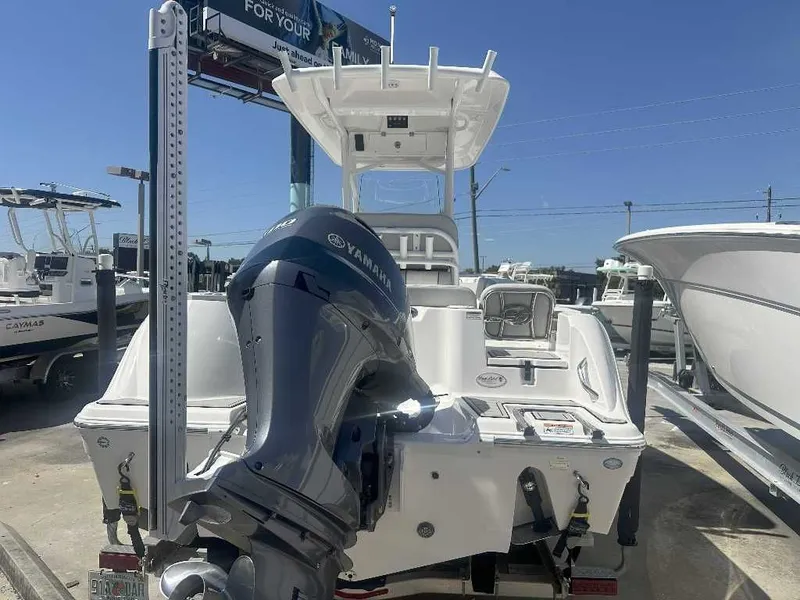 Slide: The Image of Sea Fox 228 Commander 2022 - 9