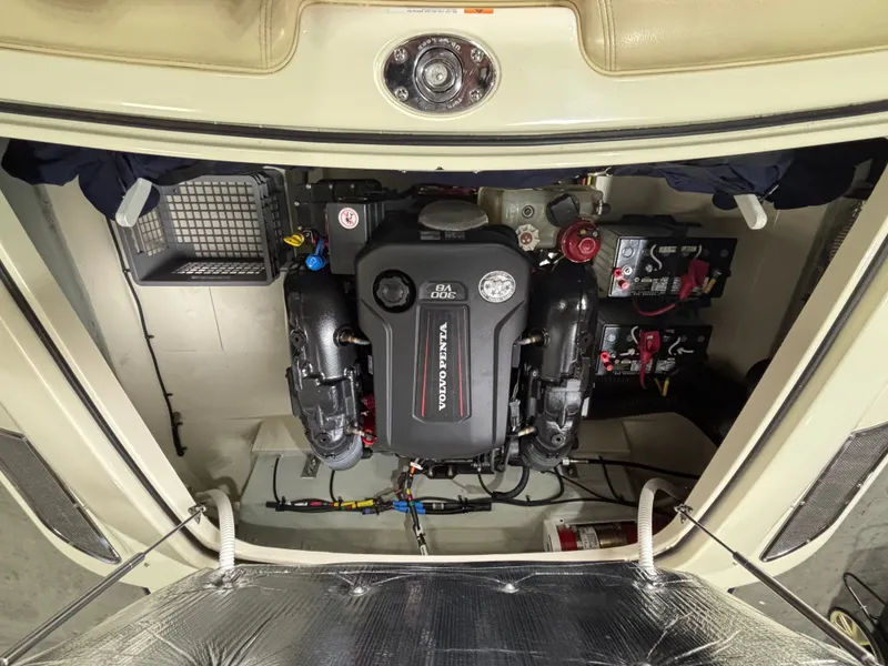 Slide: The Image of Chris-Craft Launch 22 2016 - 14