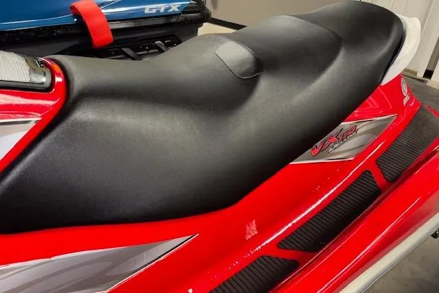 Slide: The Image of 2005 Yamaha WaveRunner VX 110, red and black seat detail, close-up view. - 4