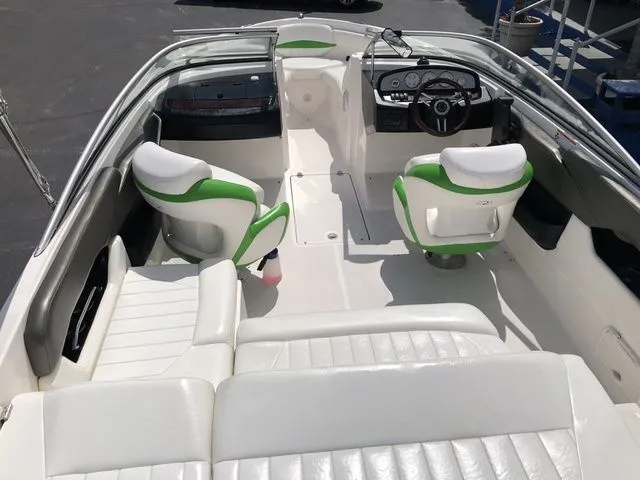 Slide: The Image of Regal 2000 Bowrider 2008 - 10