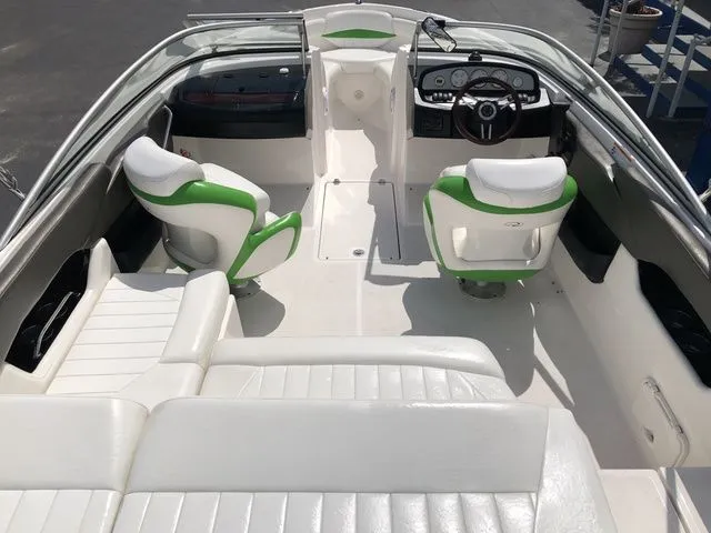 Slide: The Image of Regal 2000 Bowrider 2008 - 23