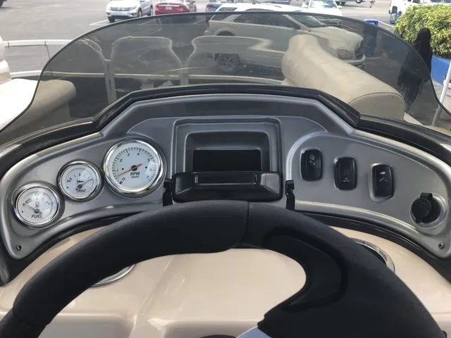 Slide: The Image of Sun Tracker Party Barge 20 DLX 2015 - 16