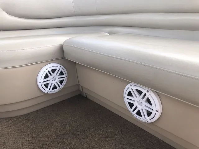 Slide: The Image of Sun Tracker Party Barge 20 DLX 2015 - 17