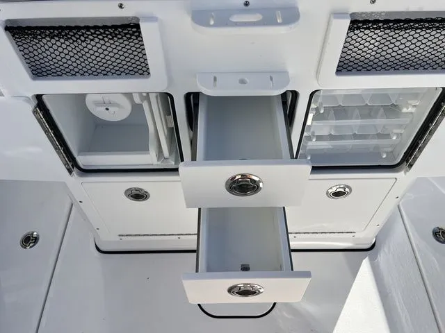 Slide: The Image of Sportsman Open 262 Center Console 2026 - 15