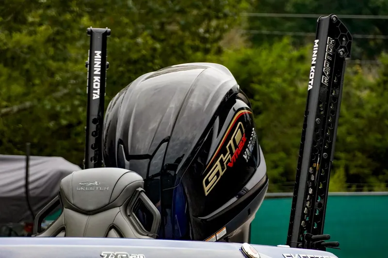 Slide: The Image of 2024 Skeeter ZXR20 boat with Minn Kota accessories and SHO VMAX engine. - 12