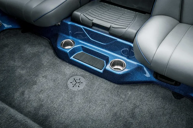 Slide: The Image of 2024 Skeeter ZXR20 interior with cup holders and seating detail. - 21