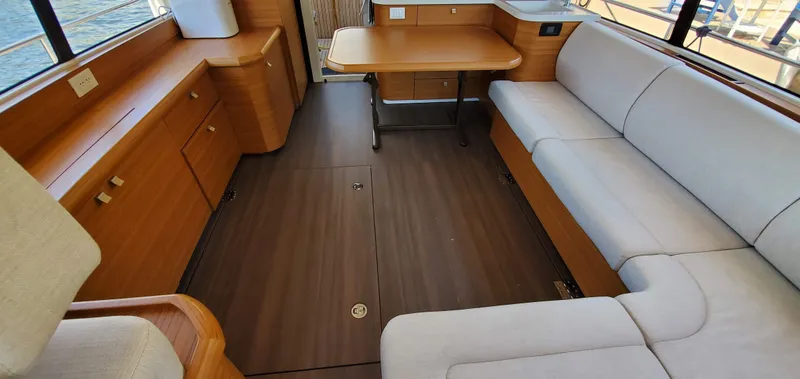 Slide: The Image of Greenline 40 2023 - 50