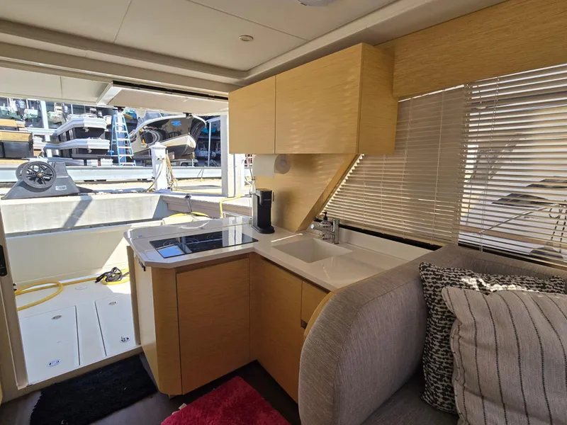 Slide: The Image of Greenline 39 E-Drive 2020 - 20