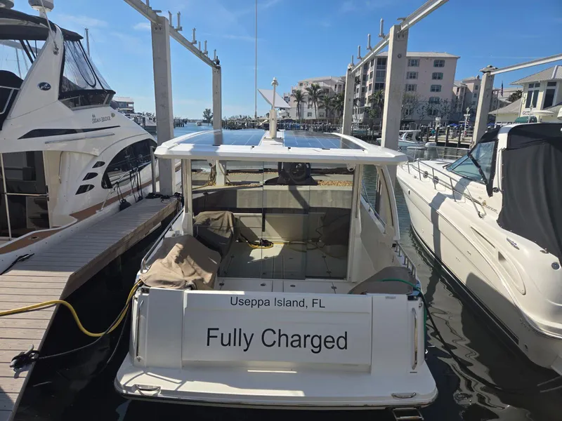 Slide: The Image of Greenline 39 E-Drive 2020 - 3