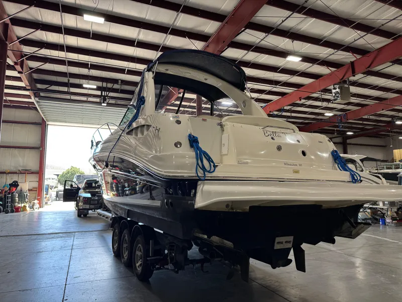 Slide: The Image of Sea Ray 320 Sundancer 2004 - 57