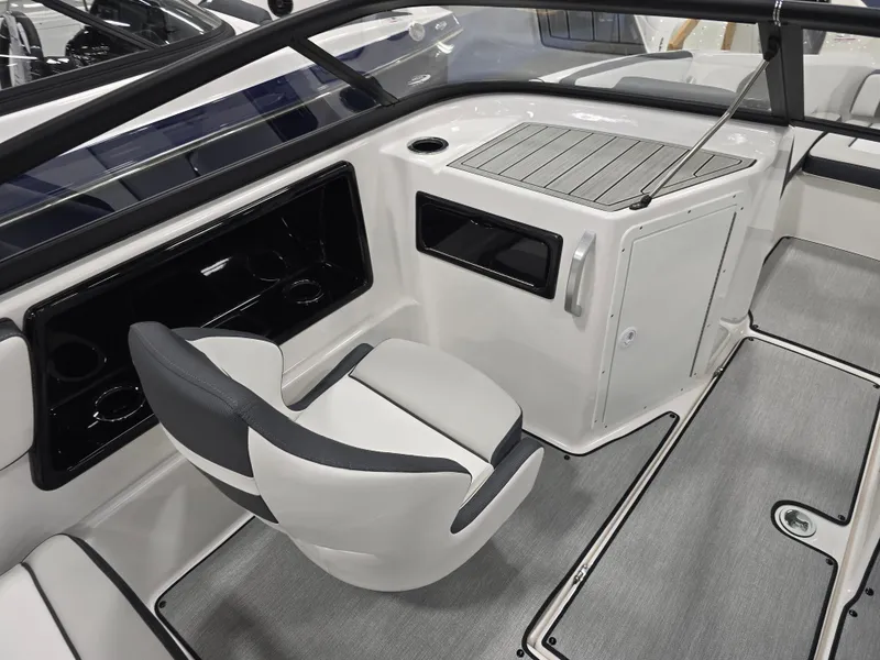 Slide: The Image of Yamaha SX195 2026 - 11