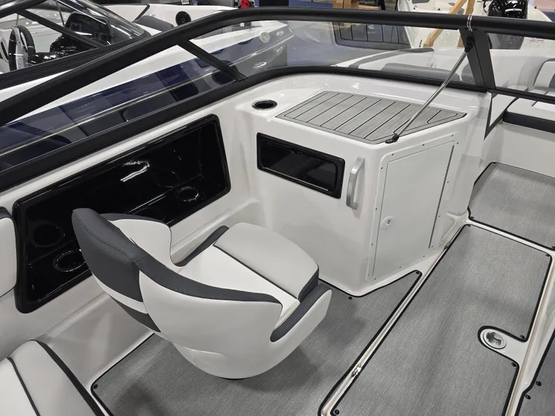 Slide: The Image of Yamaha SX195 2026 - 12