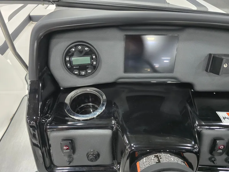 Slide: The Image of Yamaha SX195 2026 - 14