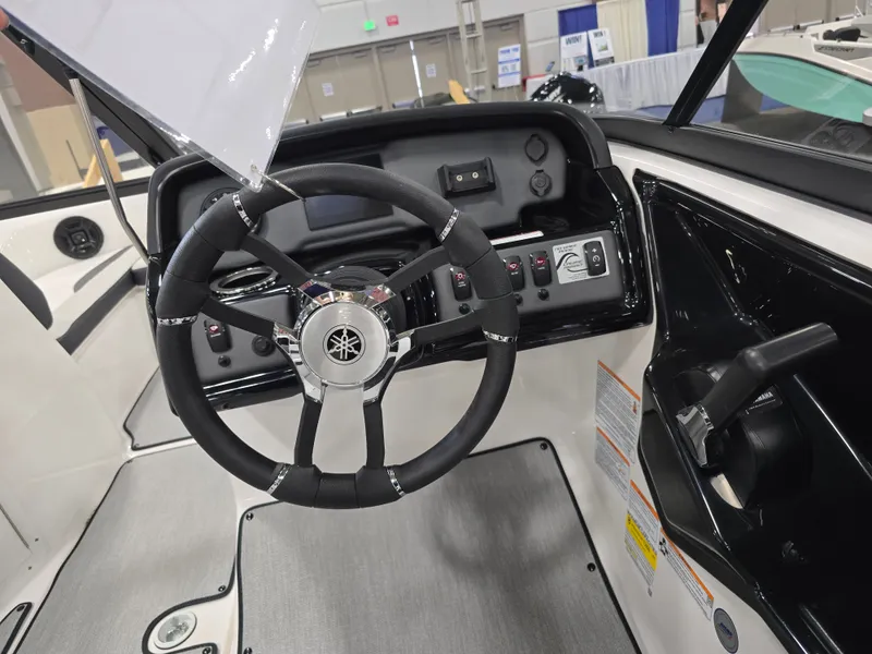 Slide: The Image of Yamaha SX195 2026 - 15