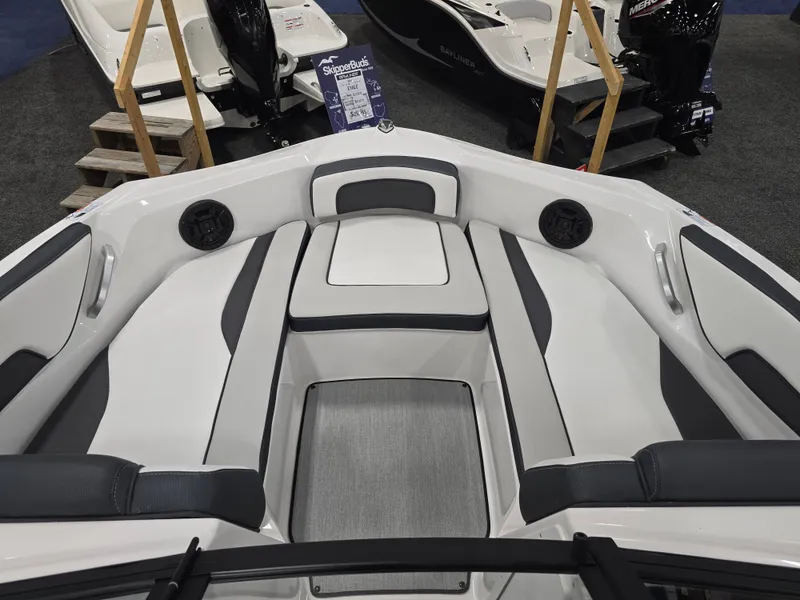 Slide: The Image of Yamaha SX195 2026 - 19