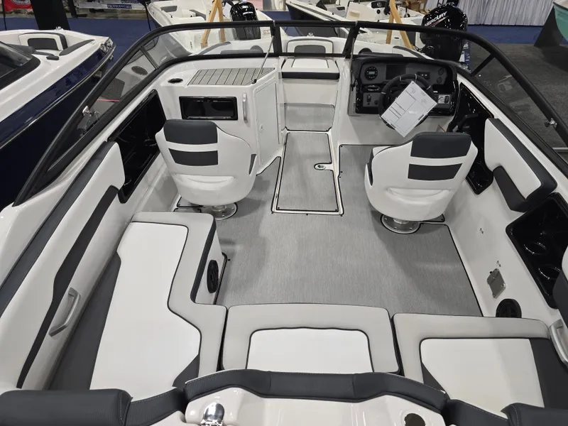 Slide: The Image of Yamaha SX195 2026 - 5