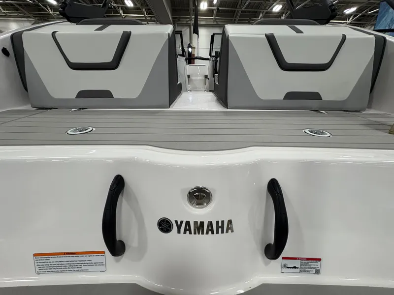 Slide: The Image of Yamaha AR220 2026 - 17