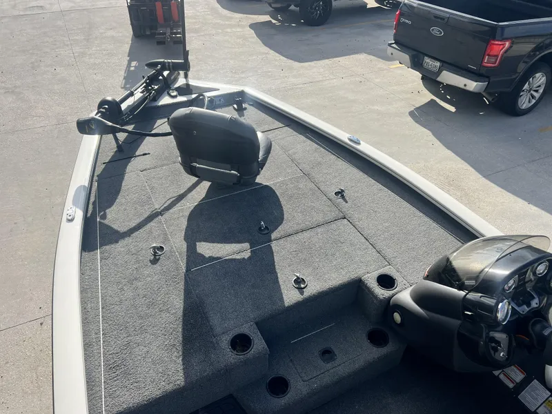 Slide: The Image of Tracker Pro Team 195 2019 - 4