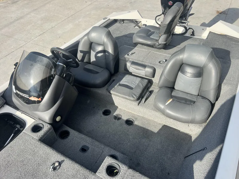 Slide: The Image of Tracker Pro Team 195 2019 - 7