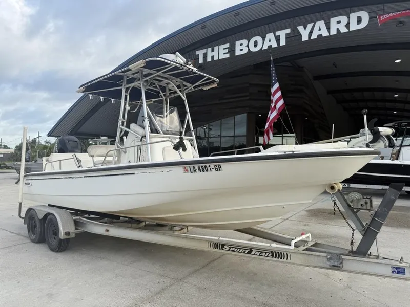 Slide: The Image of Boston Whaler 220 Dauntless 2007 - 17