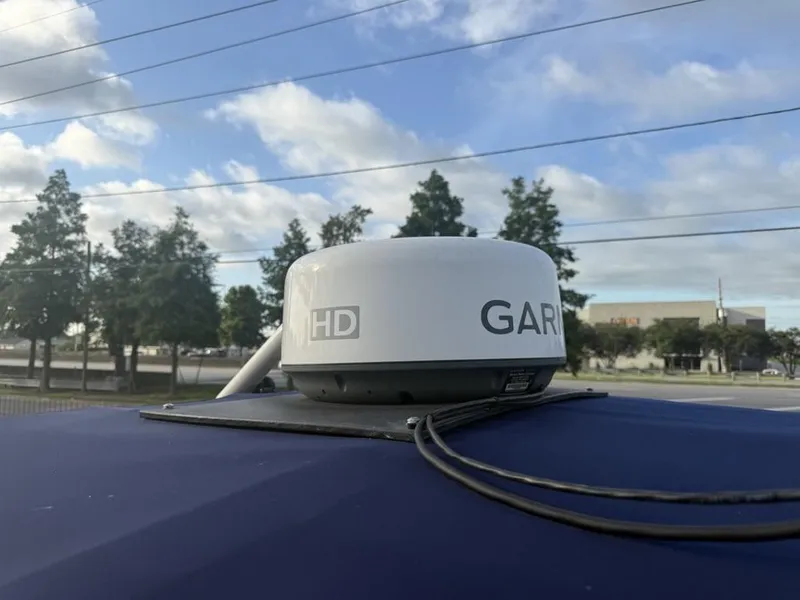 Slide: The Image of Boston Whaler 220 Dauntless 2007 - 22