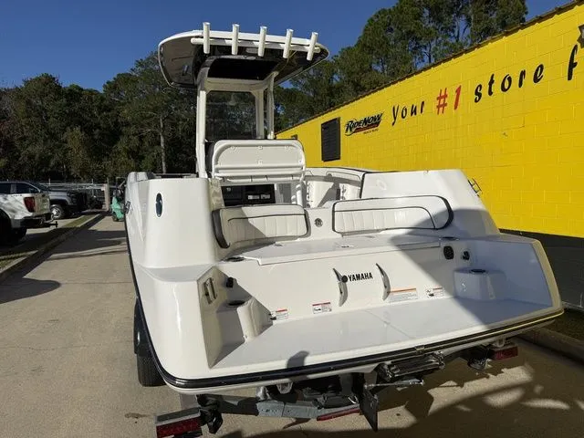 Slide: The Image of Yamaha 252 FSH Sport 2026 - 13