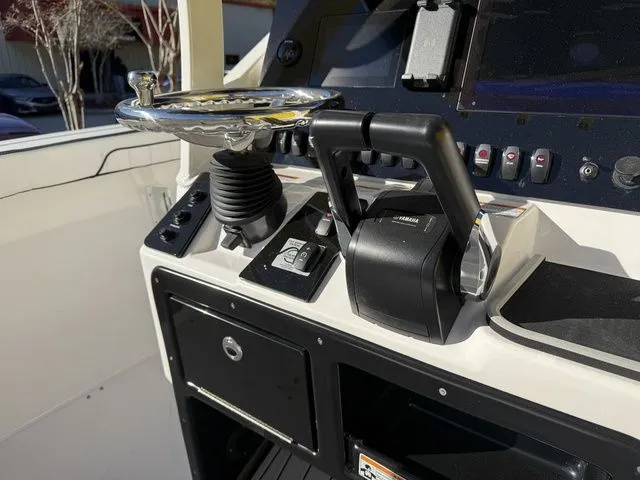 Slide: The Image of Yamaha 252 FSH Sport 2026 - 18