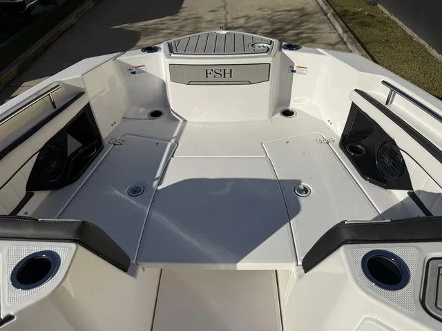 Slide: The Image of Yamaha 252 FSH Sport 2026 - 25