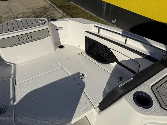 Slide: The Image of Yamaha 252 FSH Sport 2026 - 26