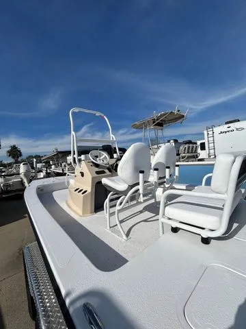 Slide: The Image of Majek 226 Illusion 2025 - 3