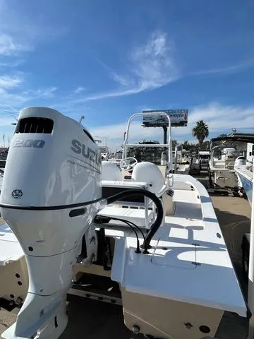 Slide: The Image of Majek 226 Illusion 2025 - 4