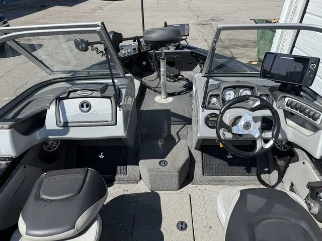 Slide: The Image of Tracker Targa V-19 Combo 2019 - 15