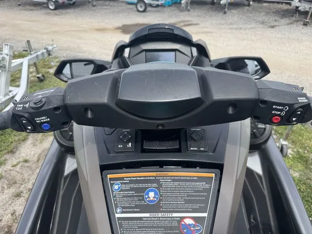 Slide: The Image of Yamaha FX Cruiser HO 2023 - 8