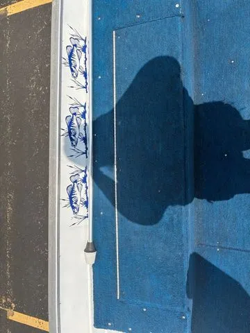 Slide: The Image of Crestliner V14fishhawk 1989 - 14