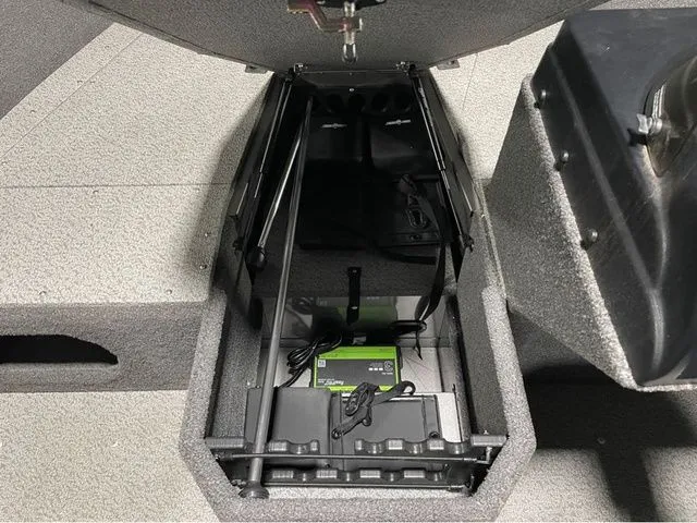 Slide: The Image of Lund 1675 Adventure SS 2021 - 24