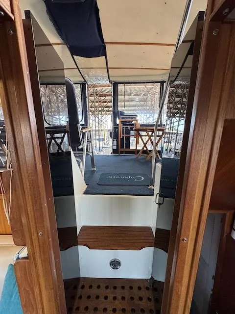 Slide: The Image of Tollycraft 44 CPMY 1988 - 11