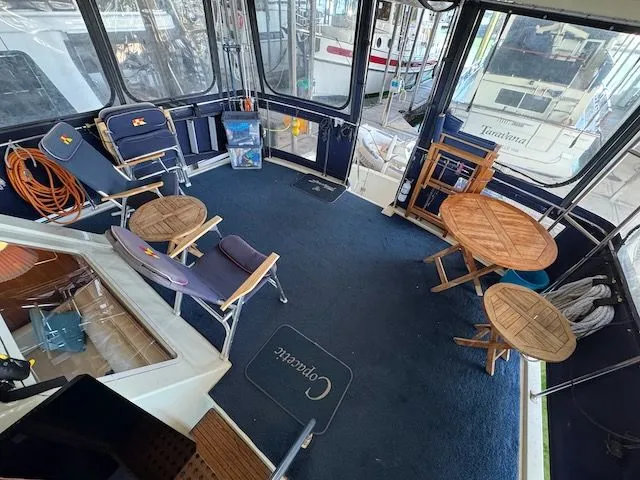 Slide: The Image of Tollycraft 44 CPMY 1988 - 12