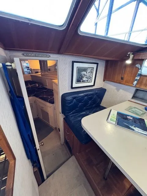 Slide: The Image of Tollycraft 44 CPMY 1988 - 23