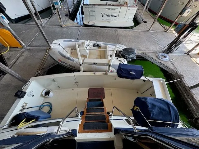 Slide: The Image of Tollycraft 44 CPMY 1988 - 37