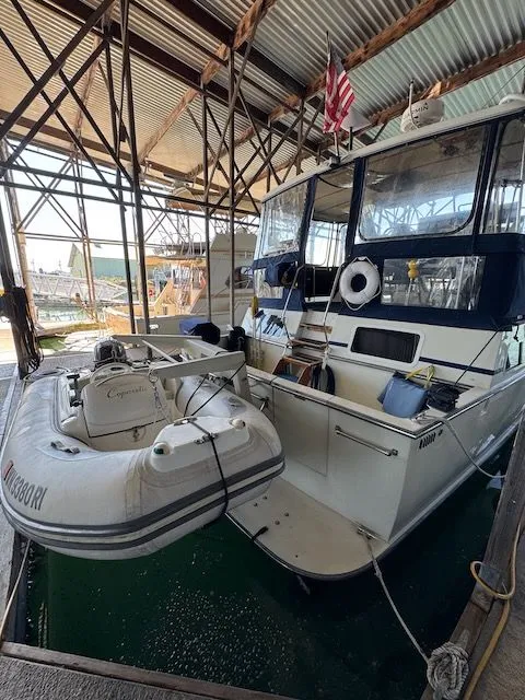 Slide: The Image of Tollycraft 44 CPMY 1988 - 39