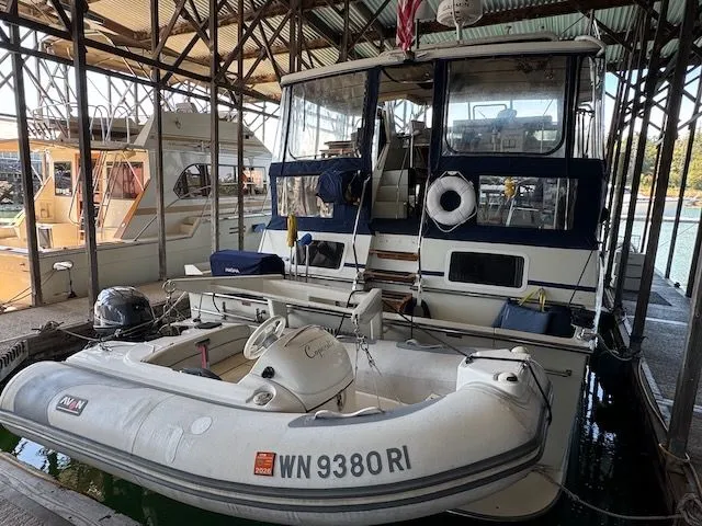 Slide: The Image of Tollycraft 44 CPMY 1988 - 48