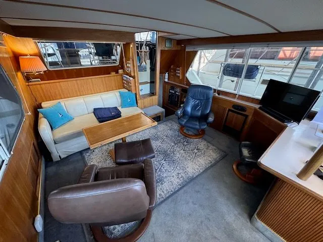 Slide: The Image of Tollycraft 44 CPMY 1988 - 6