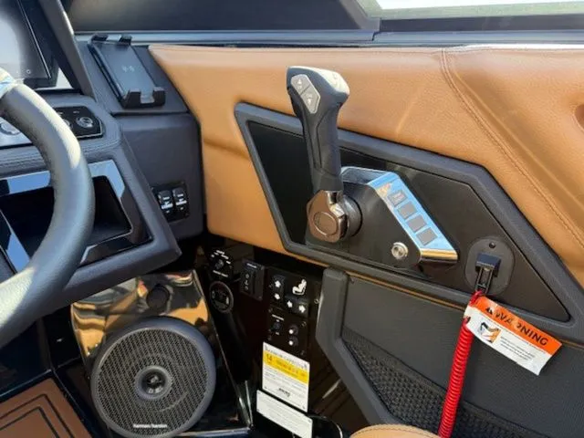 Slide: The Image of Cobalt R6 Surf 2026 - 11