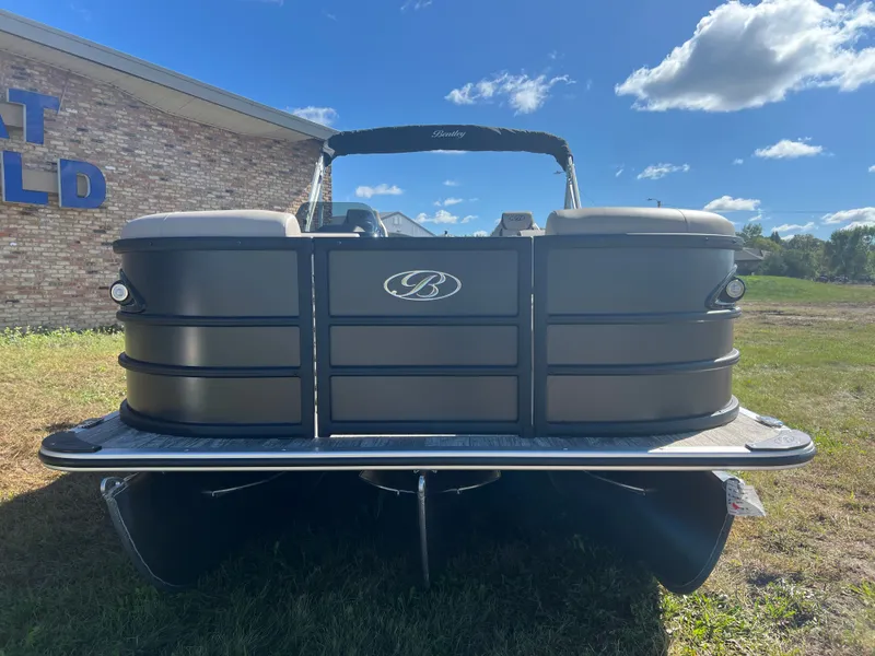 Slide: The Image of Bentley Pontoons Legacy 223 Swingback Tritoon & Honda 4-Stroke EFI 2026 - 38