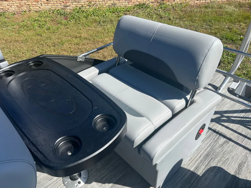 Slide: The Image of Bentley Pontoons Legacy 220 QSB Swingback & Honda 4-Stroke EFI 2026 - 18