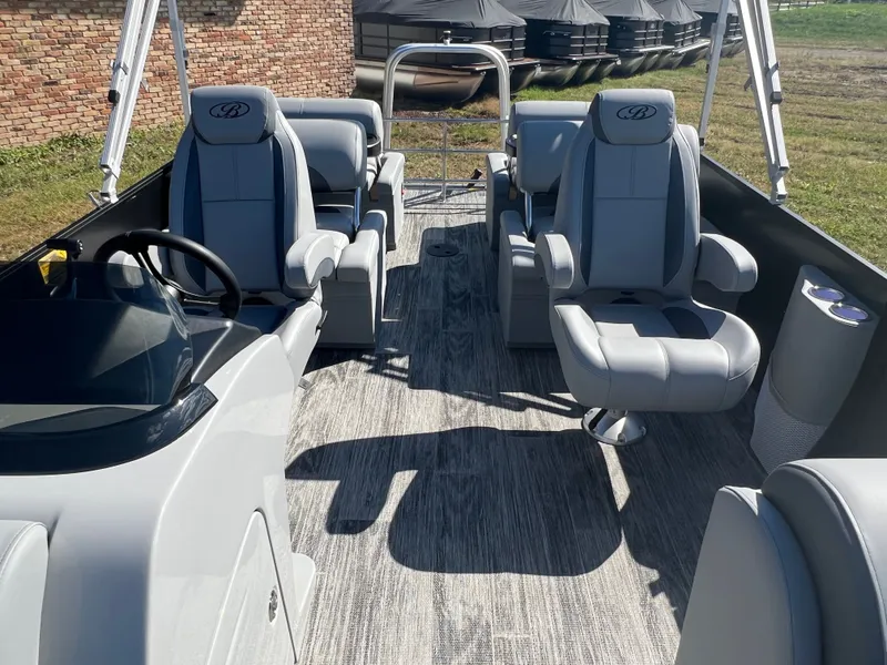 Slide: The Image of Bentley Pontoons Legacy 220 QSB Swingback & Honda 4-Stroke EFI 2026 - 8