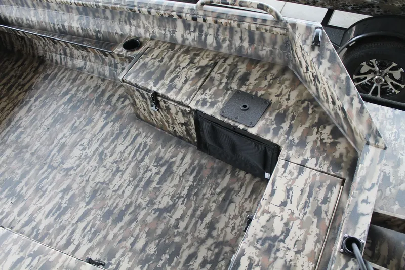 Slide: The Image of Excel 1751 Viper F4 2026 - 11