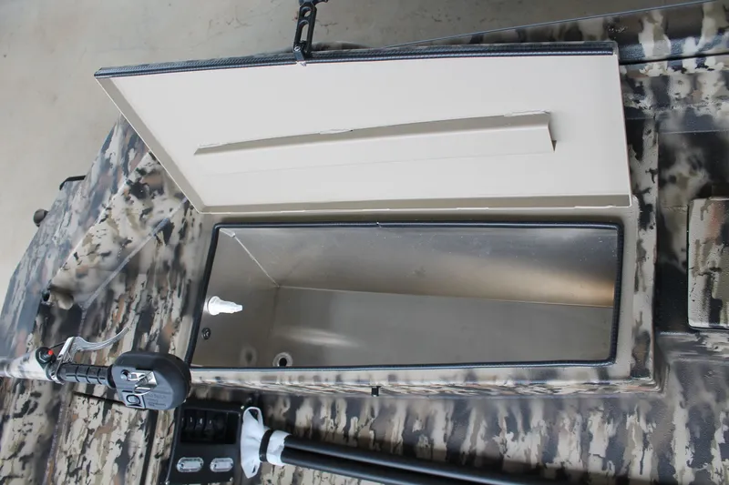 Slide: The Image of Excel 1754 Shallow Water F4 (F86 Hull) 2026 - 15